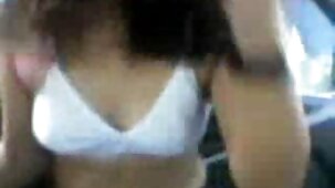 தனது கருப்பு மனைவியுடன் ஒரு வெள்ளை மனிதனின் இந்தி செக்ஸ் வீடியோ சேவையில் இனங்களுக்கிடையேயான செக்ஸ்