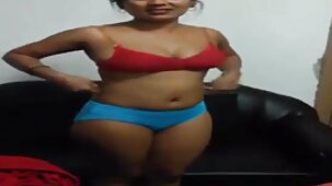 ஒரு பெரிய டில்டோவின் உதவியுடன் கருப்பு ஃபிளிப் ஃப்ளாப்புகளில் சாதாரண பெண்களை இந்தி செக்ஸ் வீடியோ சுயஇன்பம் செய்யும் பெண்கள்